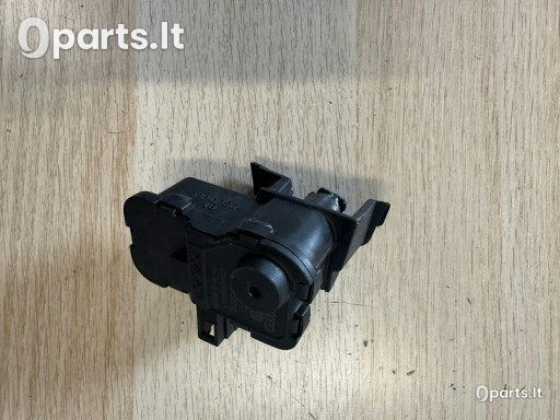 Degalų bako dangtelio vykdymo elementas Skoda · 7P0810773D