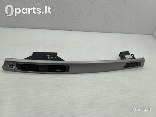 Oro grotelės BMW 3 E90 E91 · E90 2.0B