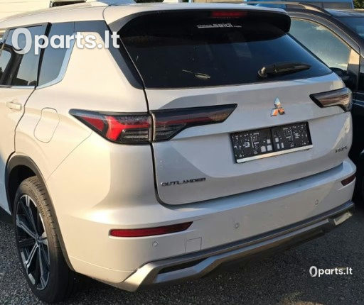 Atbulinės eigos žibintai Mitsubishi Outlander IV