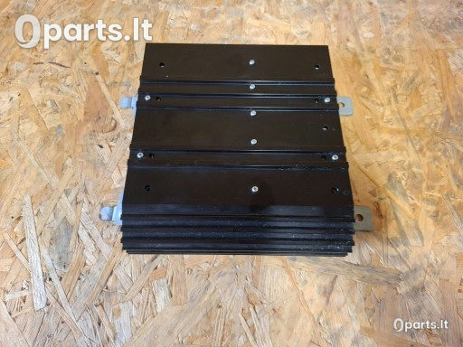 Radijo stiprintuvas Mitsubishi · 8701A350