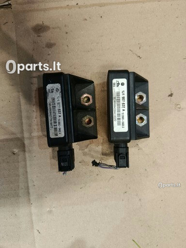 Posūkio kampinio greičio jutiklis Volkswagen · 1J0907657A