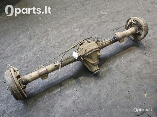 Galiniai tiltai Kia Pregio